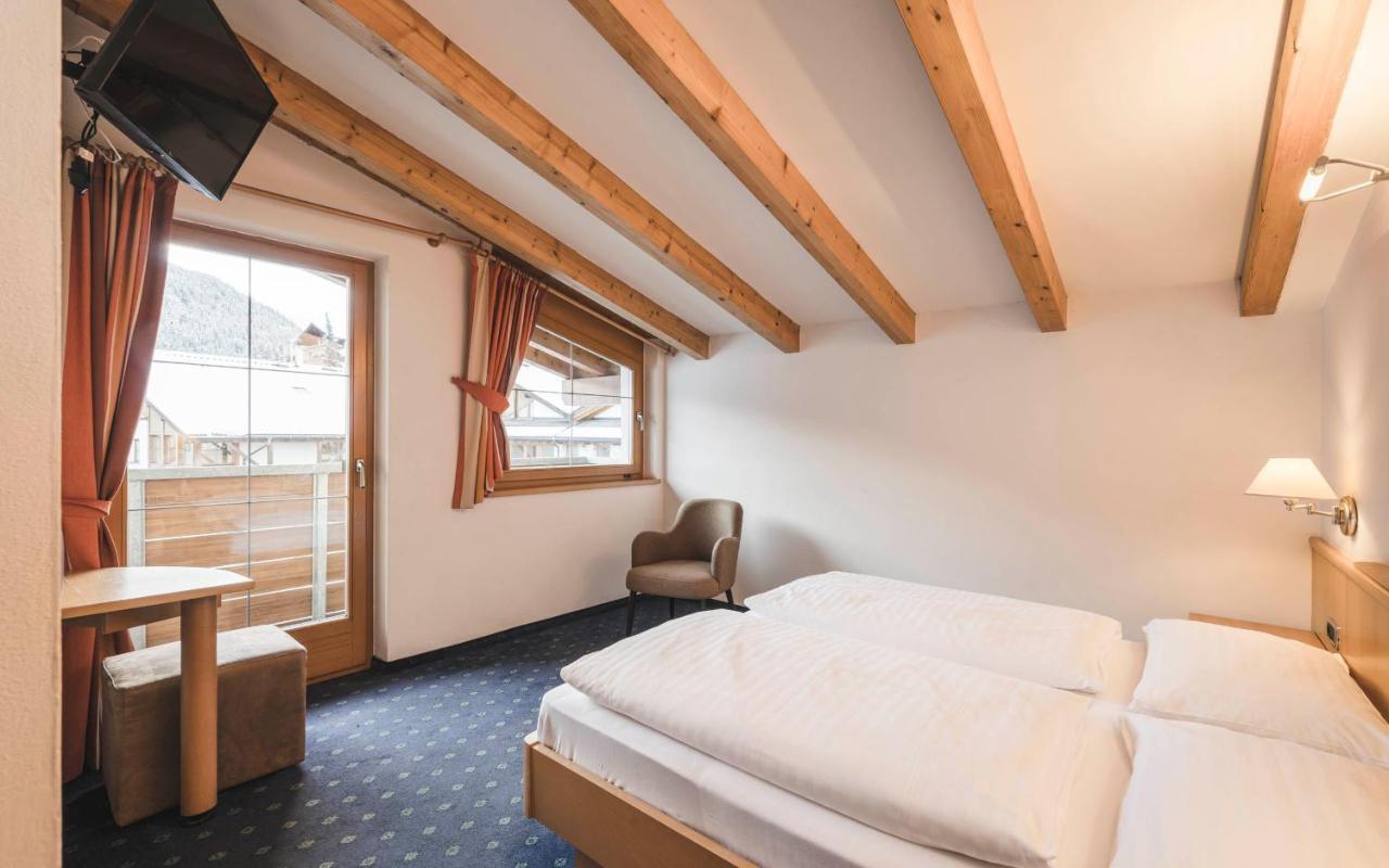 Hotel Schoelzhorn Superior Racines Esterno foto